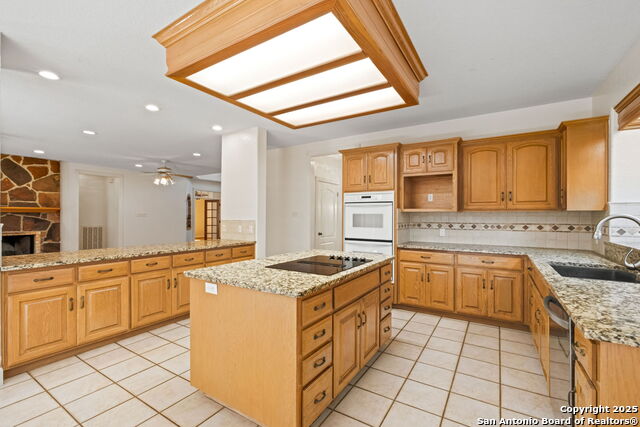 Listing photo id 12 for 4708 Ammann W
