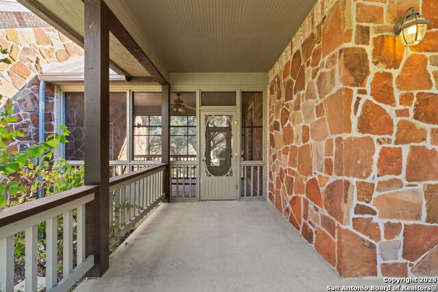 Listing photo id 31 for 4708 Ammann W
