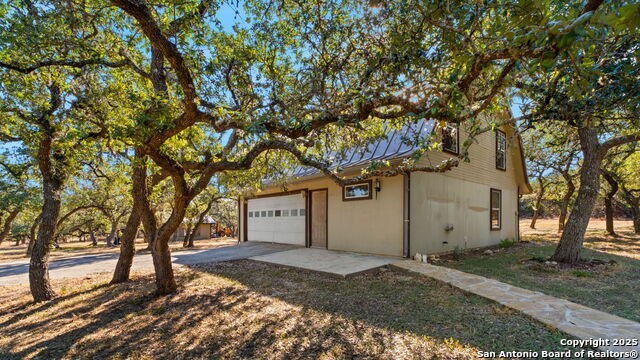 Listing photo id 39 for 4708 Ammann W