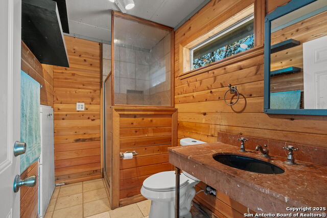 Listing photo id 41 for 4708 Ammann W