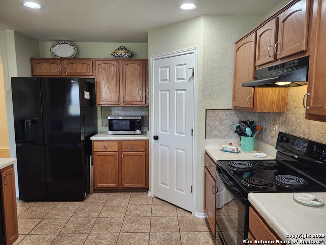 Image 8 of 19 For 144 Crane Crest