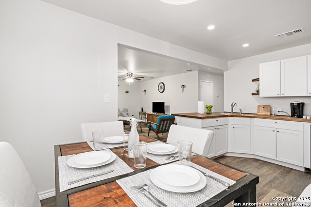 Image 9 of 21 For 226 Bee  