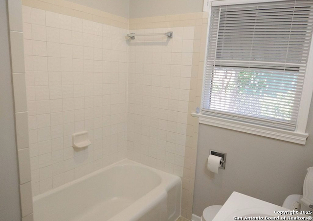 Image 18 of 24 For 3522 San Luis