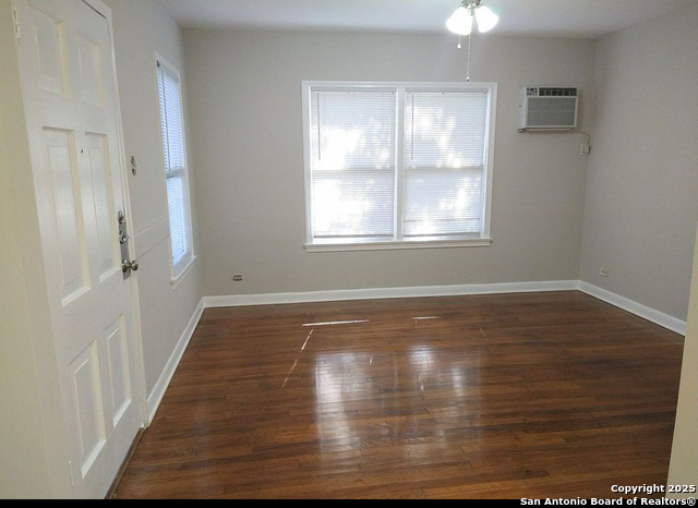 Image 4 of 24 For 3522 San Luis