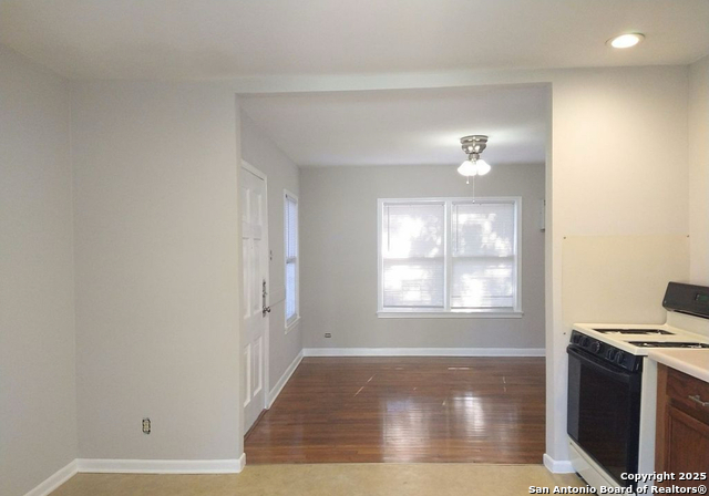 Image 8 of 24 For 3522 San Luis