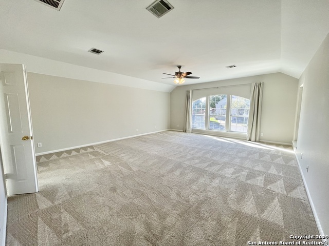 Image 26 of 37 For 18310 Redwood