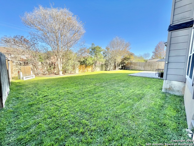 Image 34 of 37 For 18310 Redwood