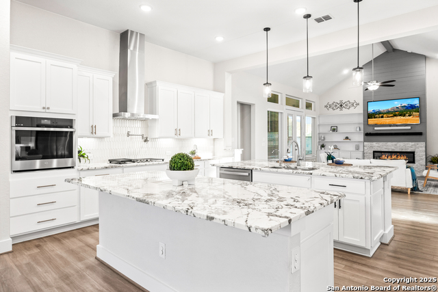 Listing photo id 20 for 571 Englewood Lane