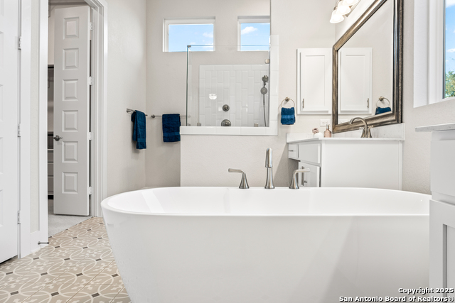 Listing photo id 26 for 571 Englewood Lane