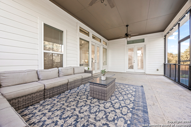 Listing photo id 39 for 571 Englewood Lane