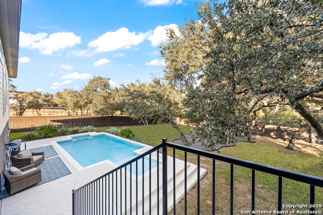 Listing photo id 40 for 571 Englewood Lane