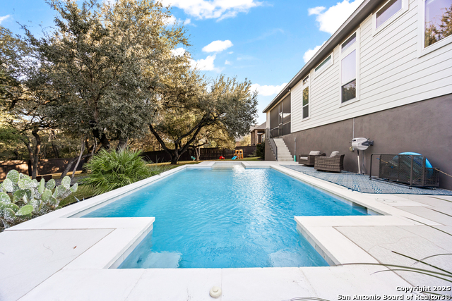 Listing photo id 42 for 571 Englewood Lane