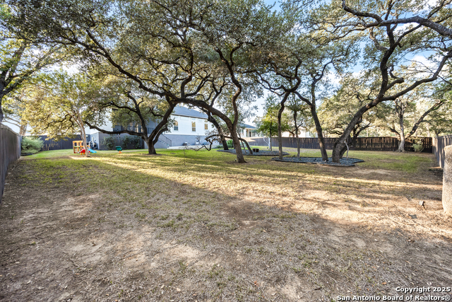 Listing photo id 48 for 571 Englewood Lane