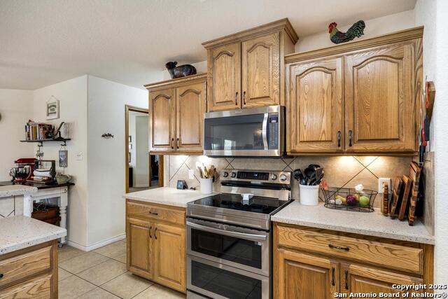 Image 18 of 37 For 4844 Prairie Smt