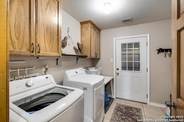 Image 26 of 37 For 4844 Prairie Smt