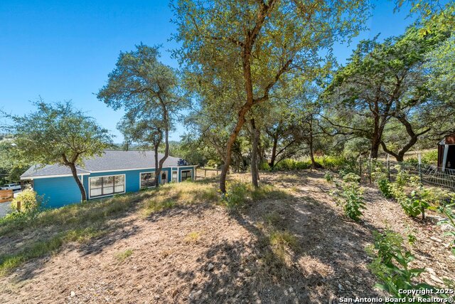 Image 20 of 22 For 1094 Whispering Hills