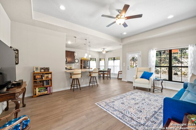 Image 4 of 22 For 1094 Whispering Hills