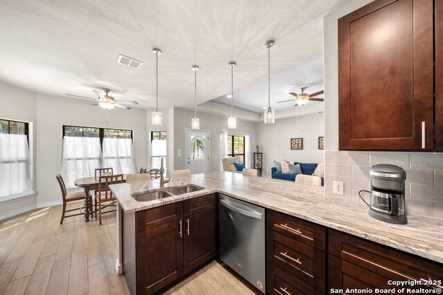 Image 9 of 22 For 1094 Whispering Hills