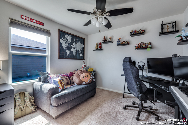 Listing photo id 14 for 6119 Still Meadow
