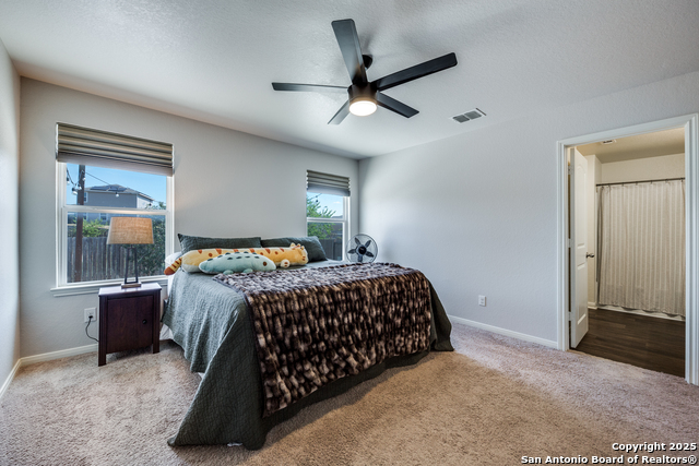 Listing photo id 16 for 6119 Still Meadow