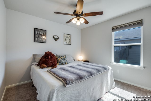 Listing photo id 20 for 6119 Still Meadow