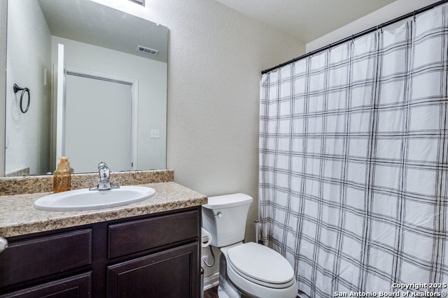 Listing photo id 21 for 6119 Still Meadow