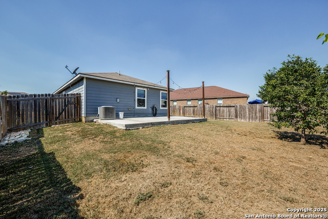 Listing photo id 23 for 6119 Still Meadow