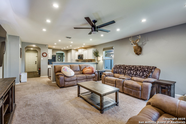 Listing photo id 2 for 6119 Still Meadow