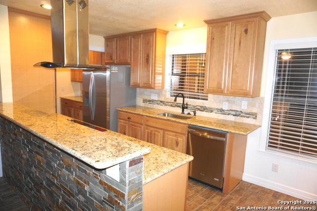 Image 10 of 33 For 7634 Susan Elaine