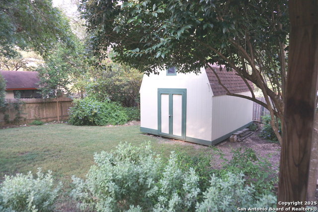 Image 19 of 33 For 7634 Susan Elaine