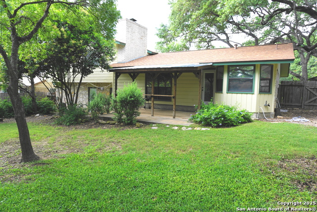 Image 31 of 33 For 7634 Susan Elaine