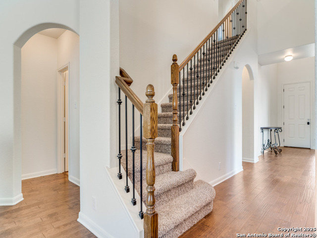 Image 3 of 25 For 8702 Elkhorn