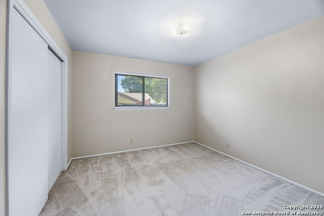 Listing photo id 15 for 3006 Renker  