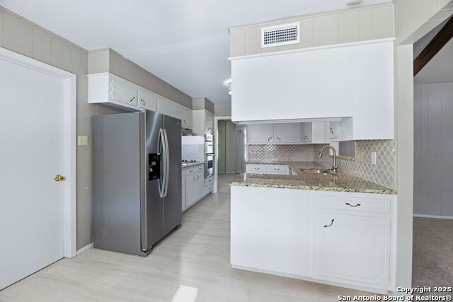 Listing photo id 7 for 3006 Renker  