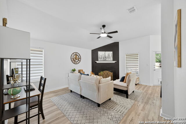 Image 5 of 29 For 3940 Whisper Field