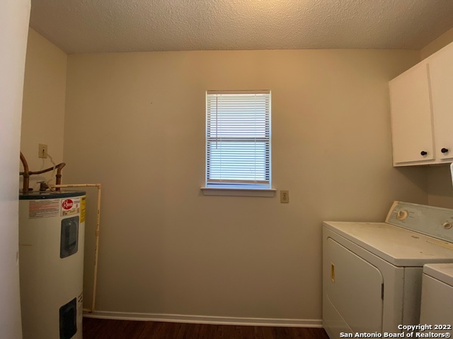 Listing photo id 14 for 226 Blue Bonnet
