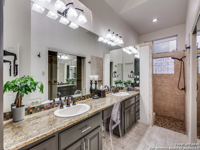 Image 13 of 25 For 29439 Summit Ridge