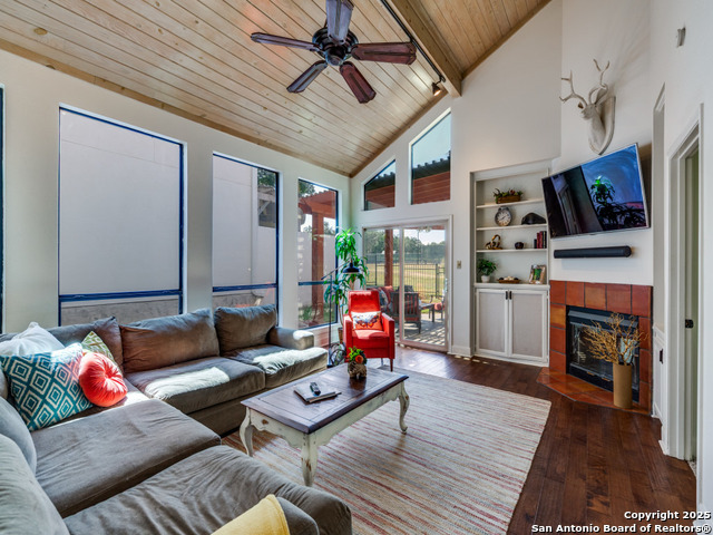 Image 2 of 25 For 29439 Summit Ridge