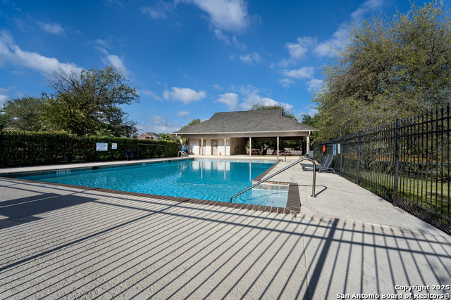 Listing photo id 23 for 9111 Dapple Gray Ct