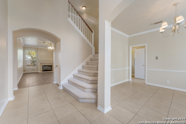 Listing photo id 2 for 9111 Dapple Gray Ct