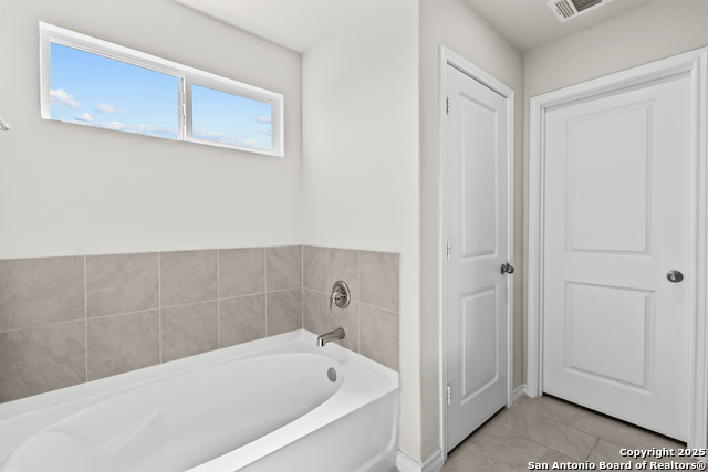 Image 11 of 32 For 6812 Orff  