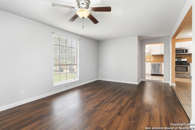 Image 21 of 38 For 189 National