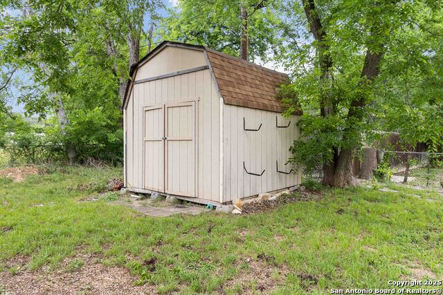 Image 36 of 38 For 189 National