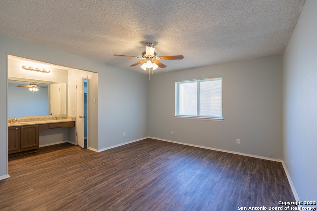 Image 14 of 32 For 4902 Brookhead Ln