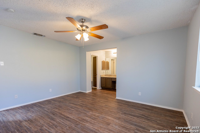 Image 15 of 32 For 4902 Brookhead Ln