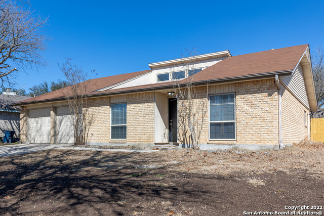 Image 2 of 32 For 4902 Brookhead Ln