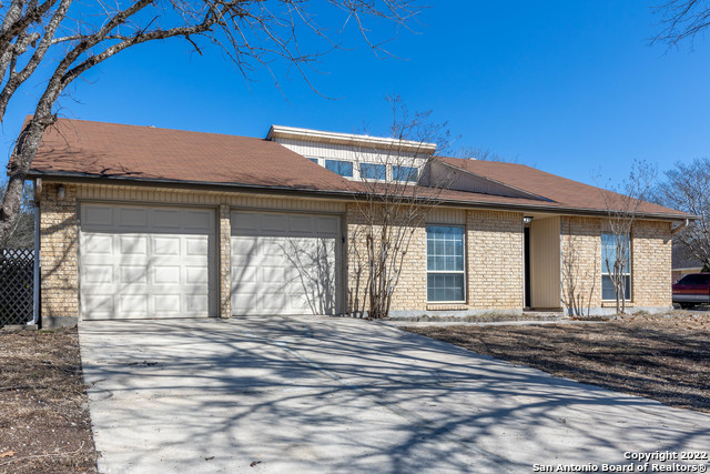 Image 3 of 32 For 4902 Brookhead Ln