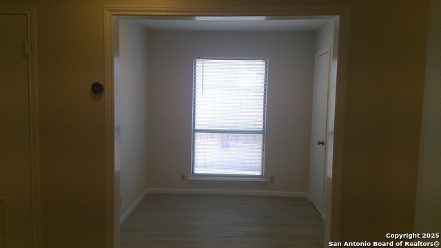 Image 11 of 13 For 7738 Chambers  608