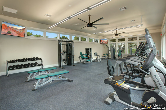 Image 21 of 23 For 4047 Monteverde