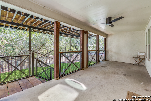 Image 27 of 30 For 23122 Woodlawn